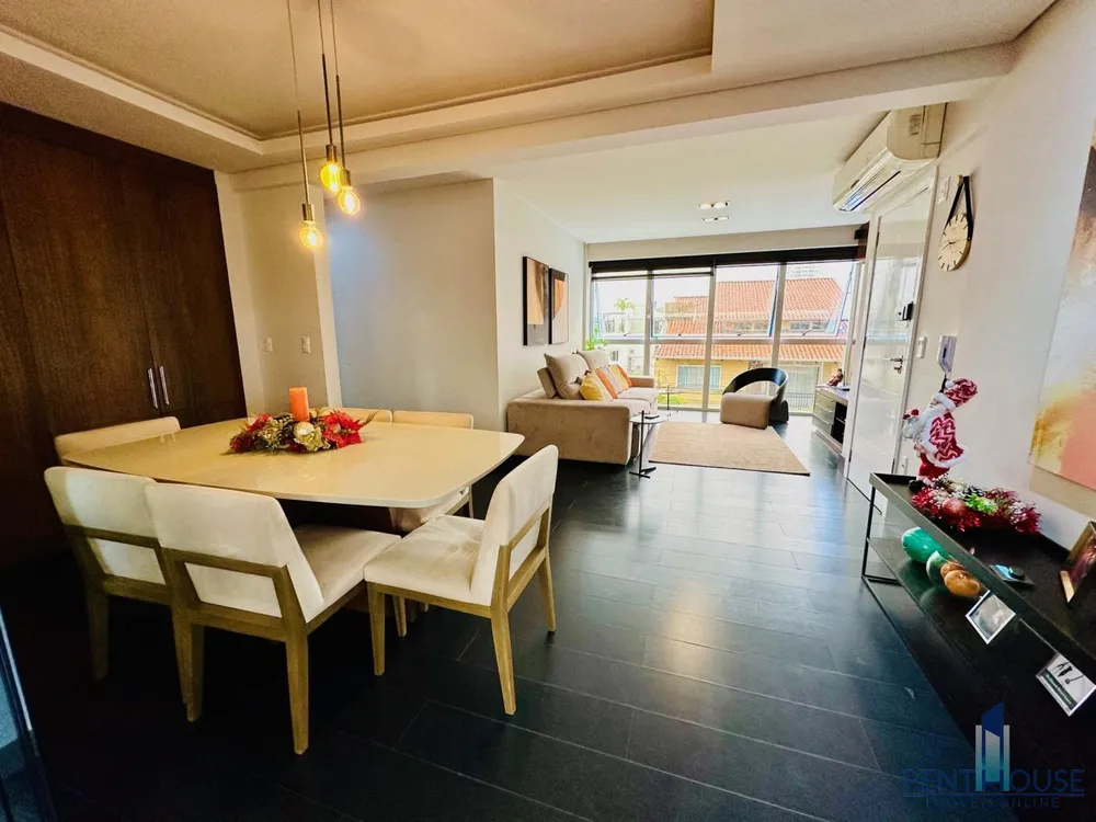 Apartamento, 3 quartos, 209 m² - Foto 2