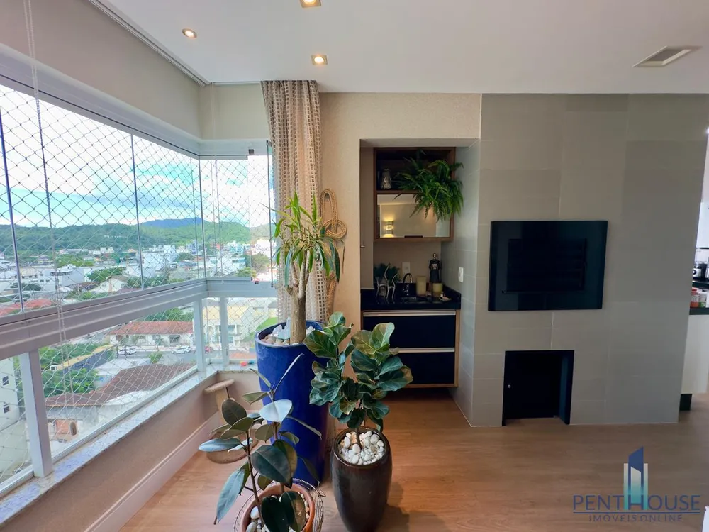 Apartamento, 3 quartos, 121 m² - Foto 1