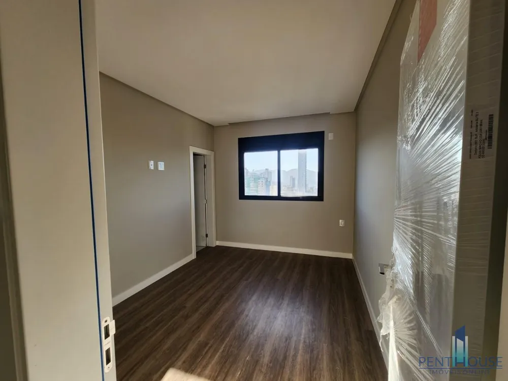 Cobertura, 3 quartos, 210 m² - Foto 4