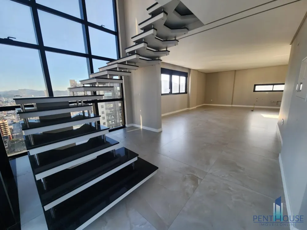 Cobertura, 3 quartos, 210 m² - Foto 4