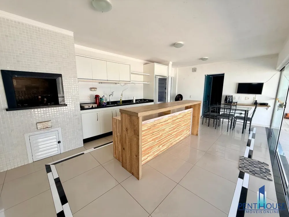 Cobertura, 3 quartos, 216 m² - Foto 9