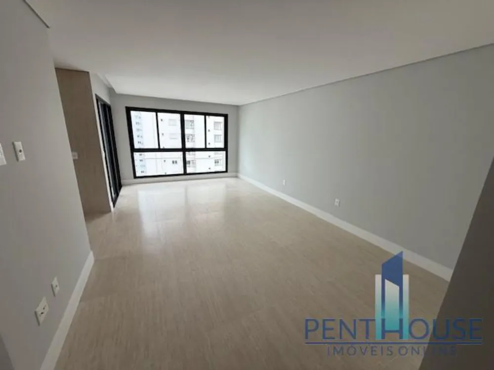 Apartamento, 3 quartos, 120 m² - Foto 1