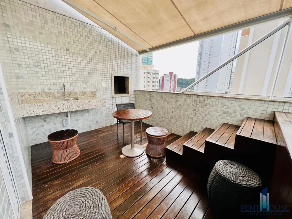 Cobertura, 4 quartos, 237 m² - Foto 2