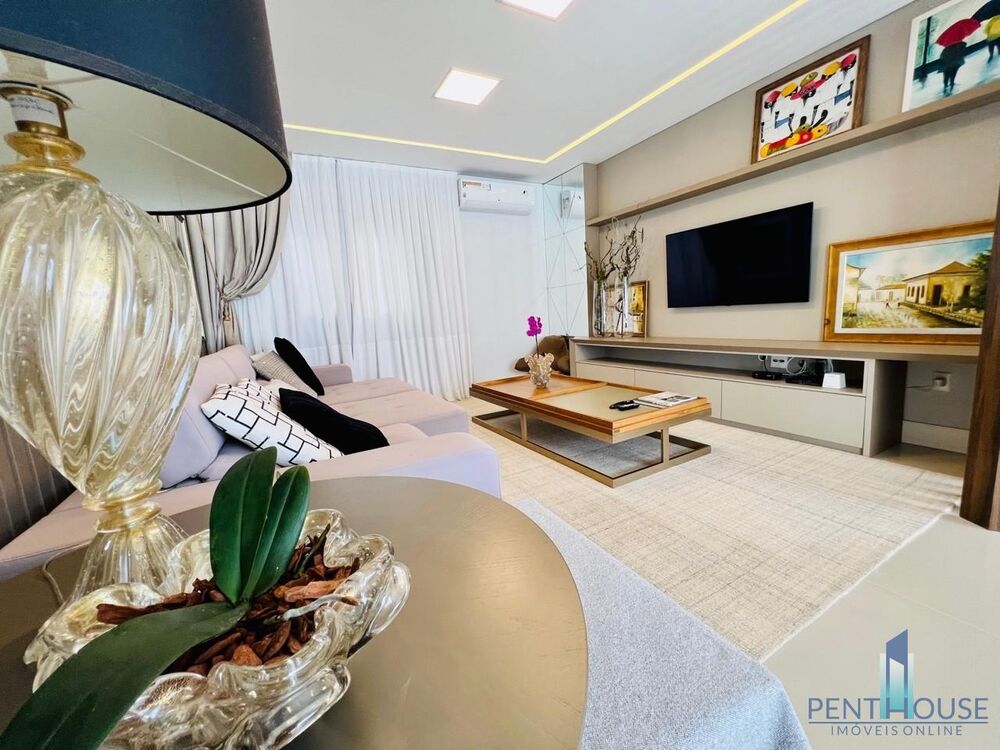 Cobertura à venda com 4 quartos, 237m² - Foto 1