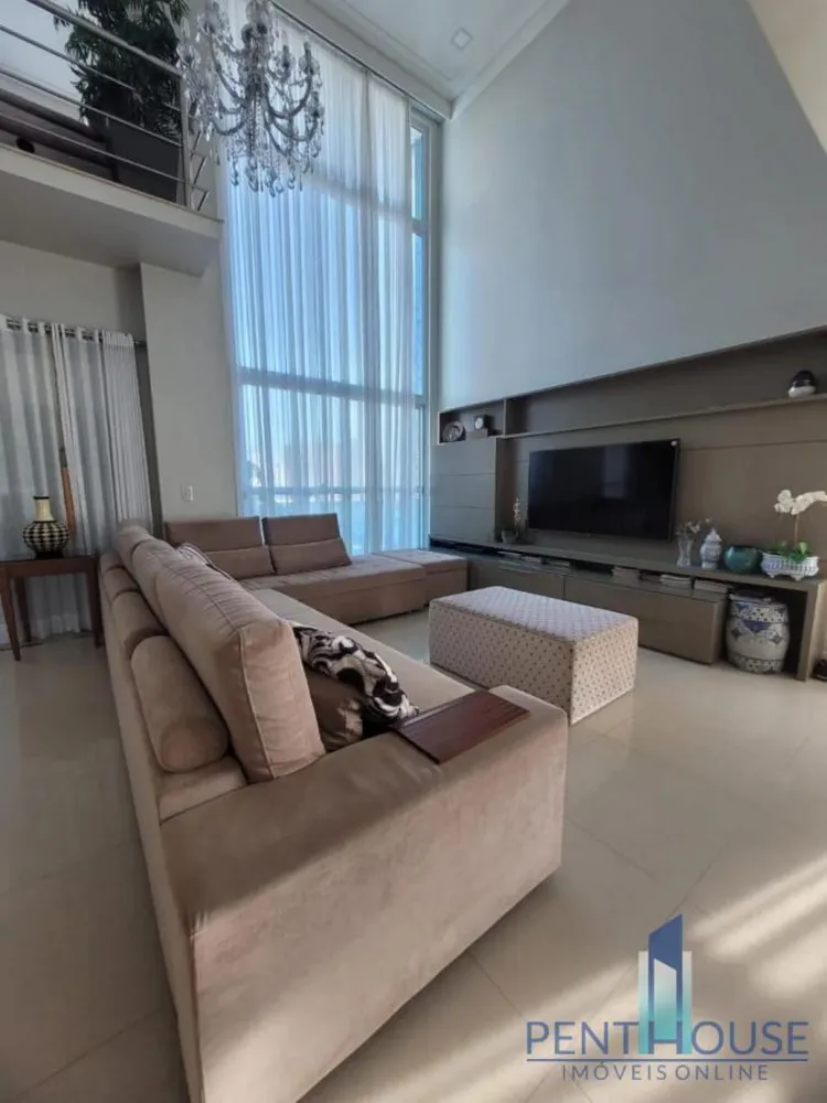 Apartamento, 3 quartos, 252 m² - Foto 1