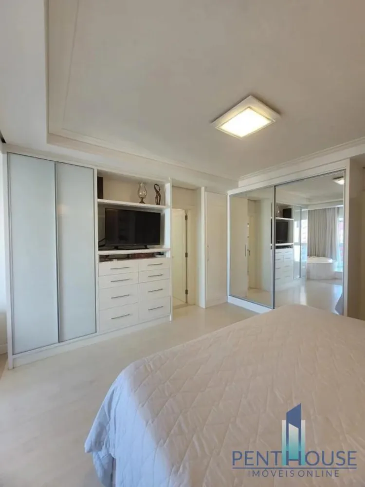 Apartamento, 3 quartos, 252 m² - Foto 12