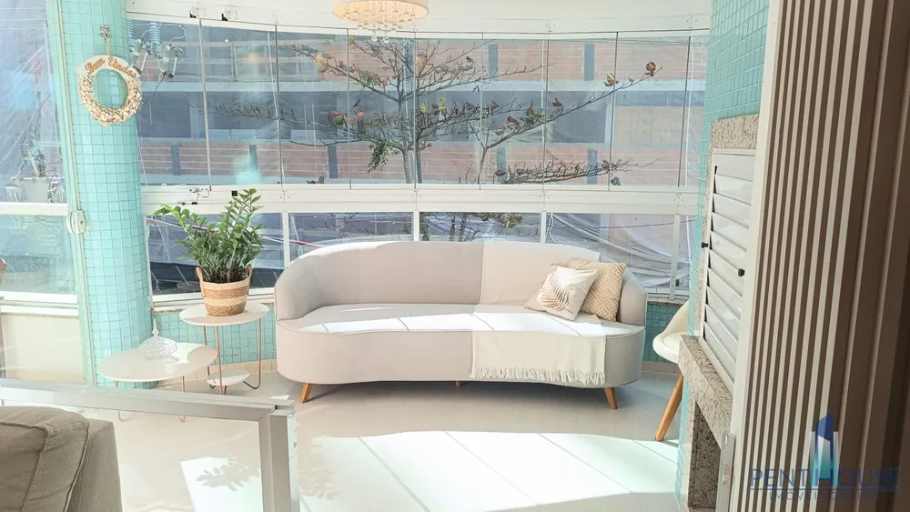Apartamento, 3 quartos, 199 m² - Foto 1