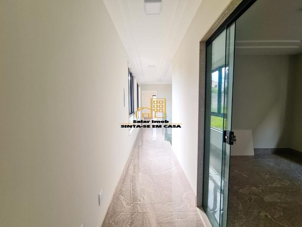 Casa à venda com 3 quartos, 307m² - Foto 3