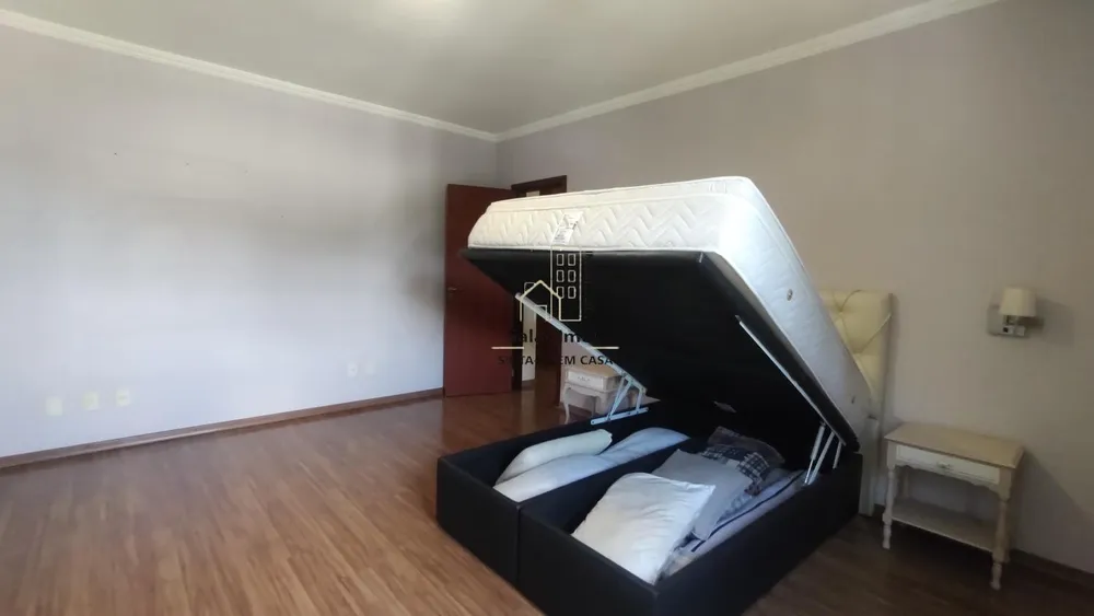 Casa, 4 quartos, 331 m² - Foto 47
