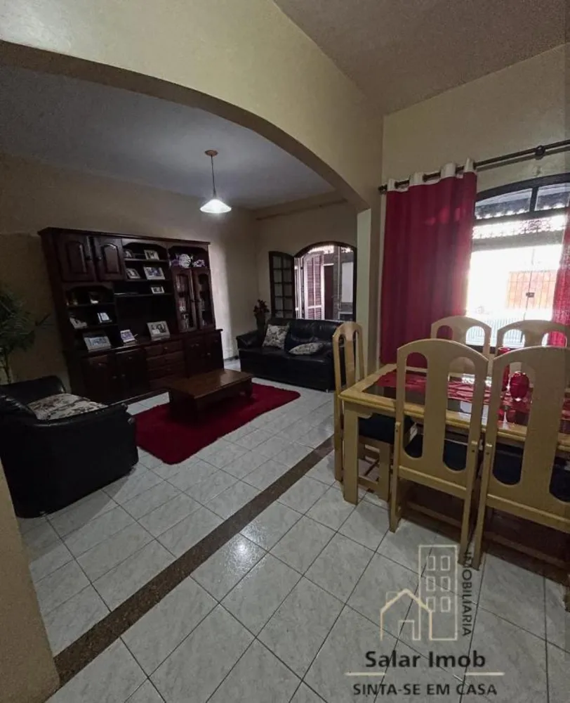 Casa, 3 quartos, 277 m² - Foto 1