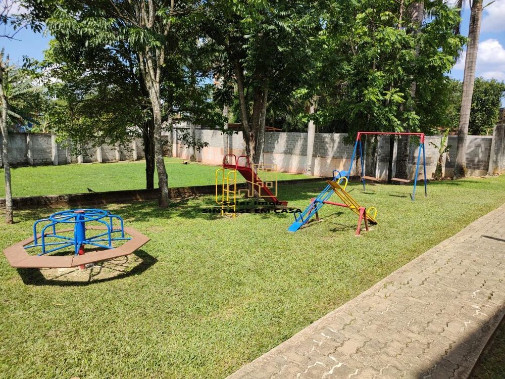 Casa de Condomínio para alugar com 3 quartos, 90m² - Foto 3