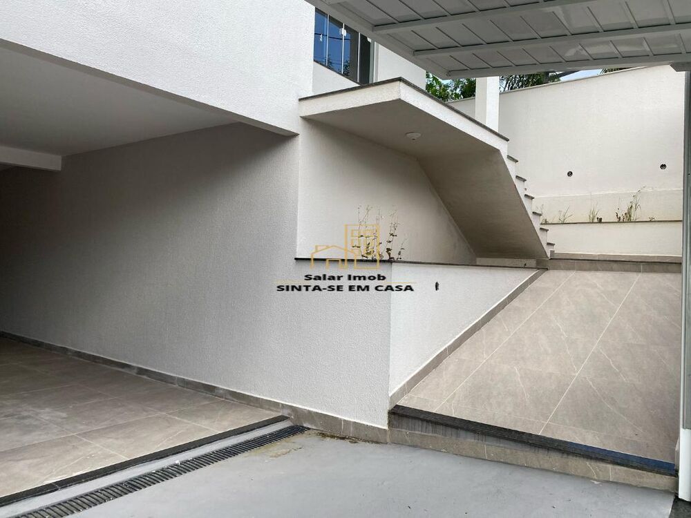 Casa à venda com 2 quartos, 138m² - Foto 4