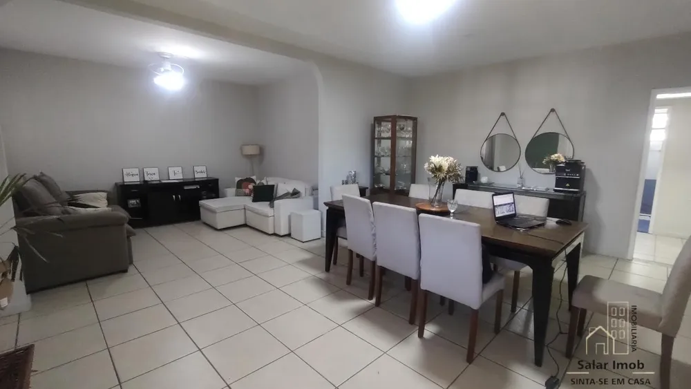 Casa, 3 quartos, 192 m² - Foto 1