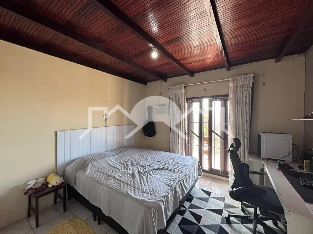 Casa, 2 quartos, 250 m² - Foto 1