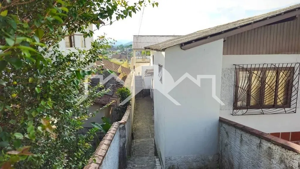 Casa, 6 quartos, 400 m² - Foto 1