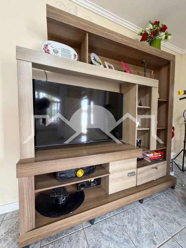 Casa, 4 quartos, 190 m² - Foto 1
