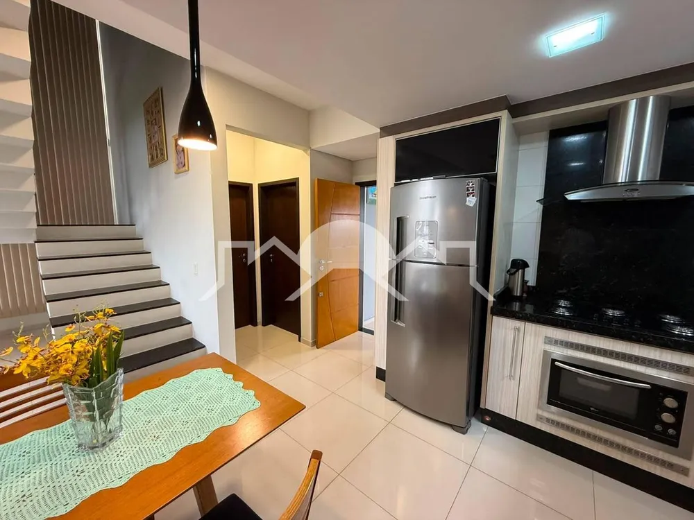Casa, 3 quartos, 172 m² - Foto 1