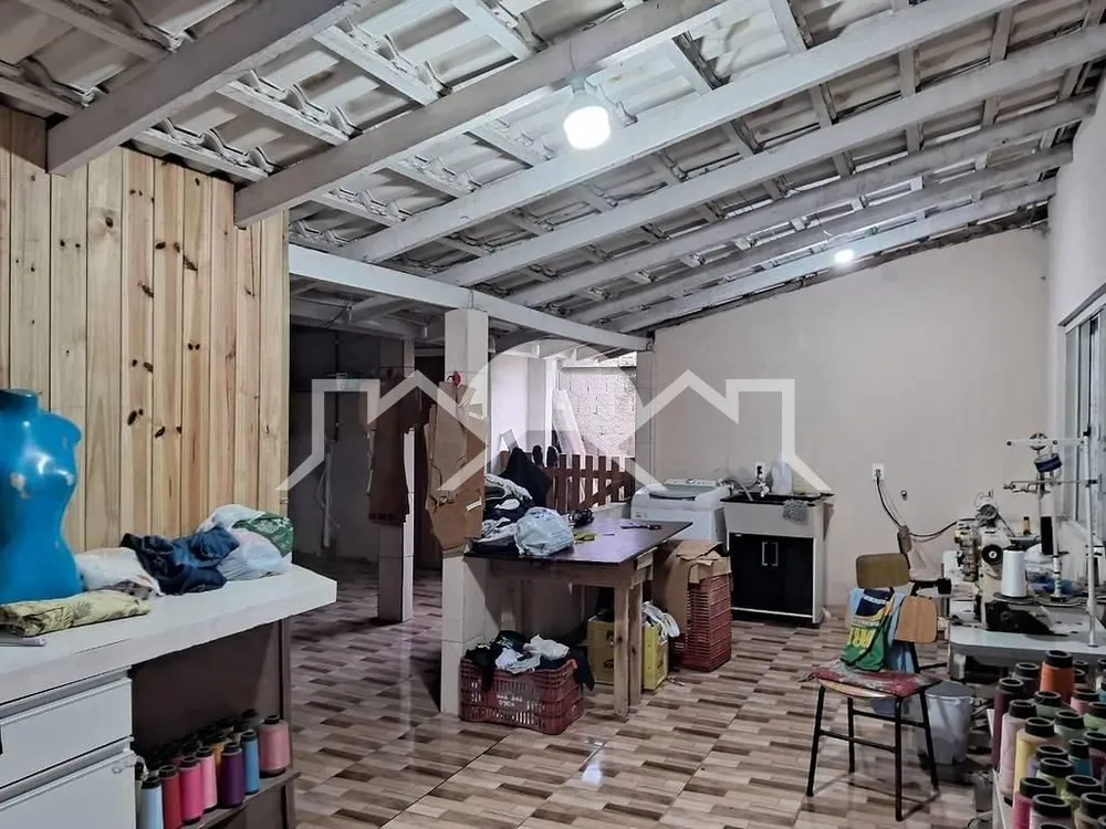 Casa, 2 quartos, 240 m² - Foto 4