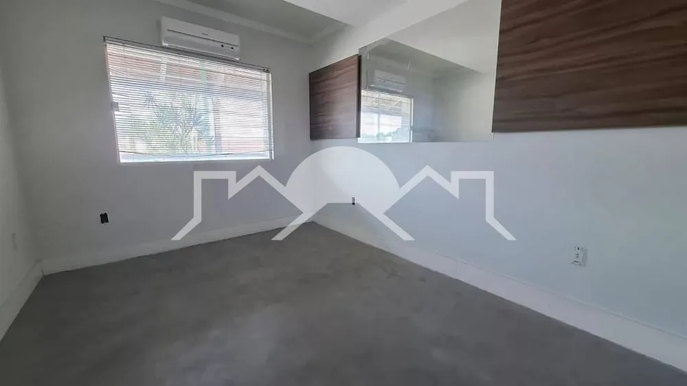 Casa, 3 quartos, 202 m² - Foto 2