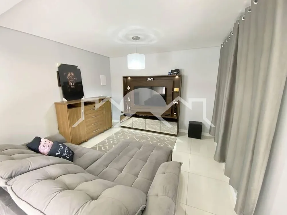 Casa, 4 quartos, 265 m² - Foto 1