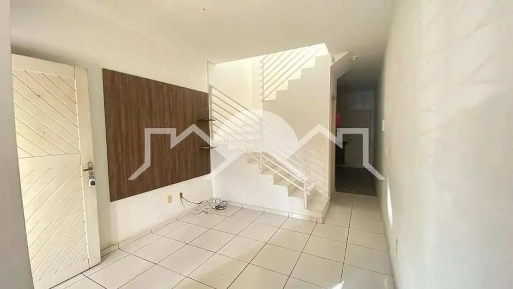 Casa, 2 quartos, 61 m² - Foto 1