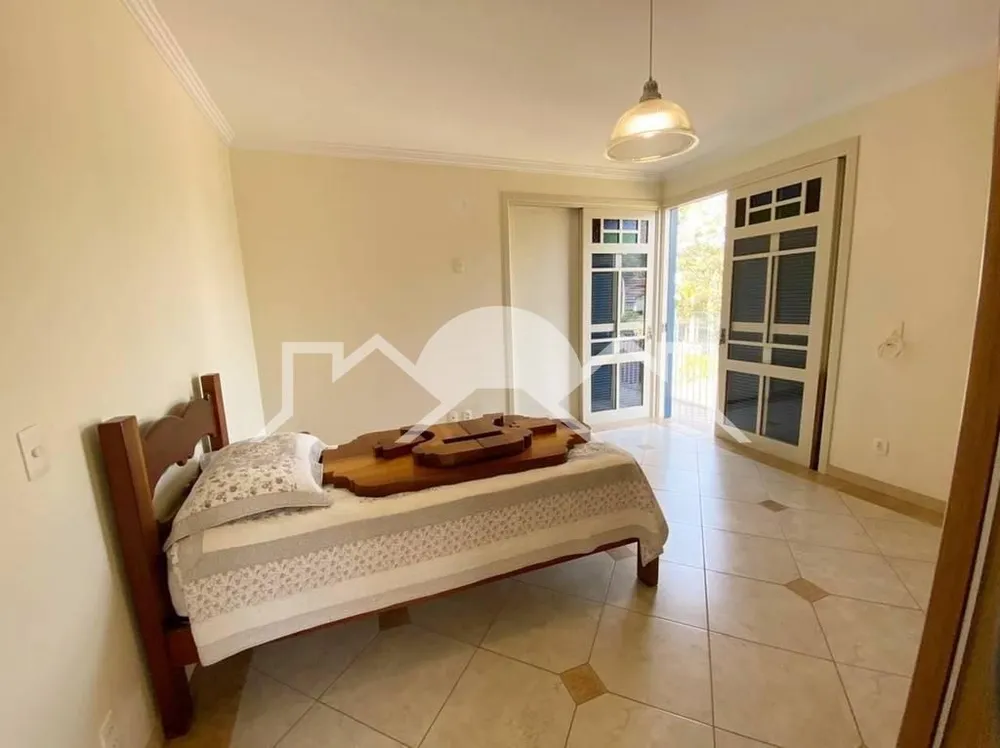 Casa, 3 quartos, 1000 m² - Foto 1