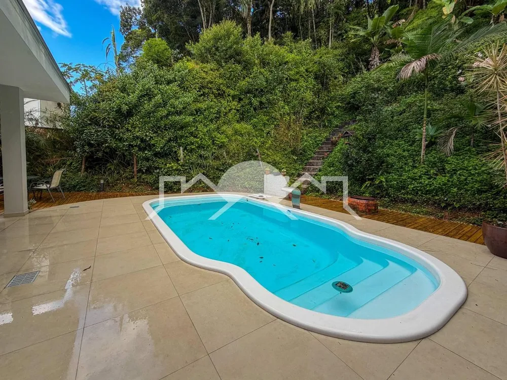Casa, 5 quartos, 240 m² - Foto 2