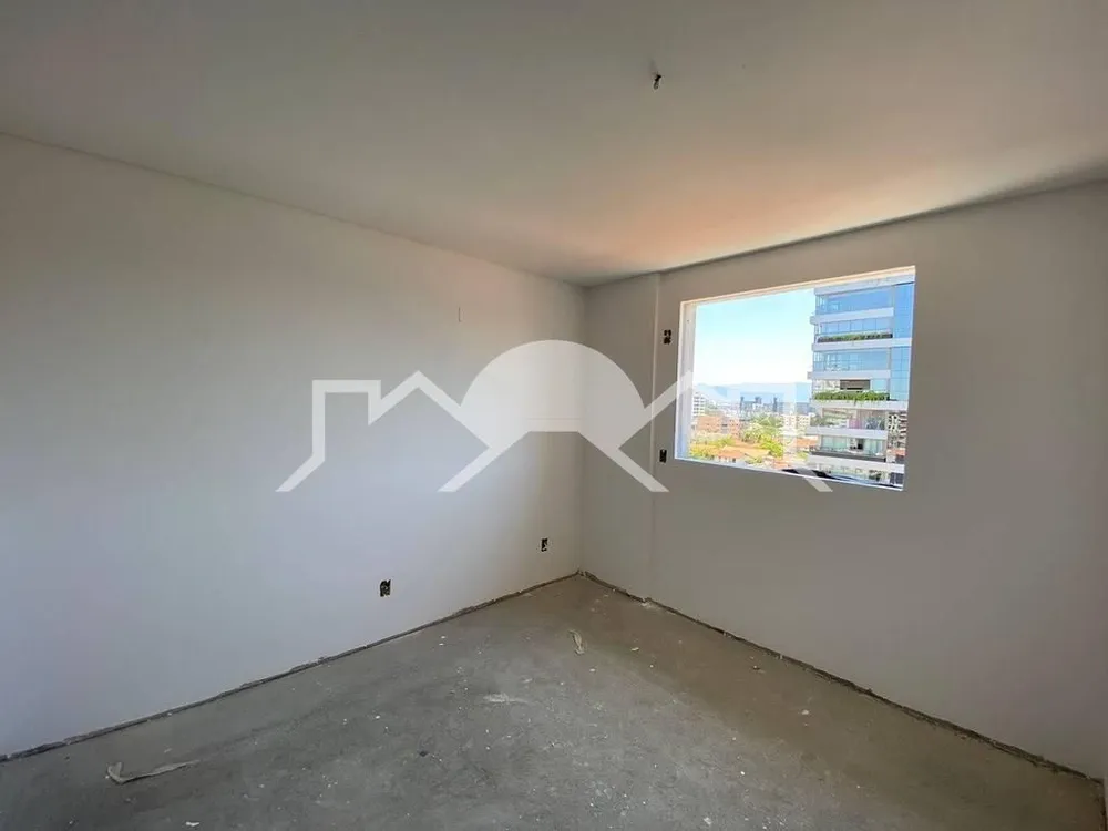 Cobertura, 3 quartos, 198 m² - Foto 3