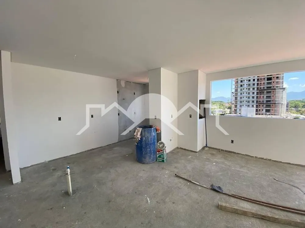 Cobertura, 3 quartos, 198 m² - Foto 2
