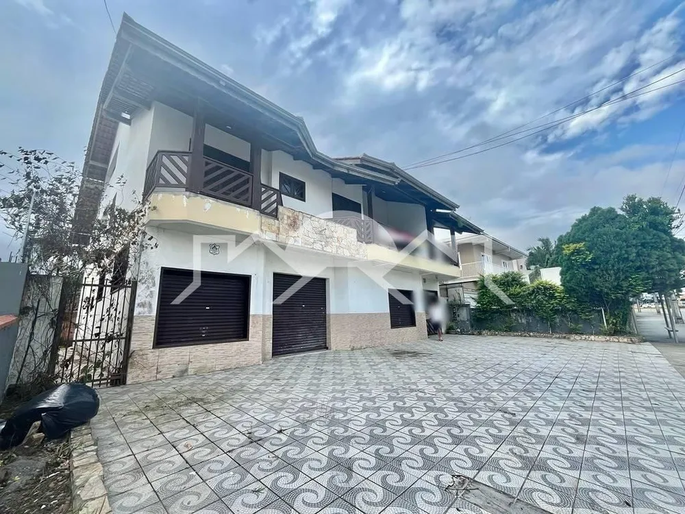 Casa, 5 quartos, 477 m² - Foto 1