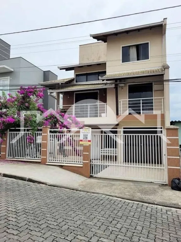 Casa, 3 quartos, 140 m² - Foto 2