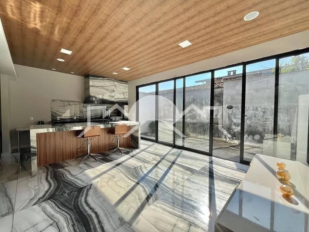 Casa, 4 quartos, 160 m² - Foto 1