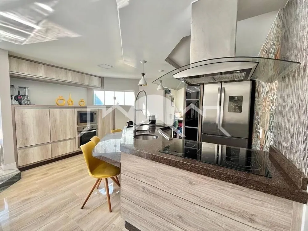Casa, 4 quartos, 160 m² - Foto 2