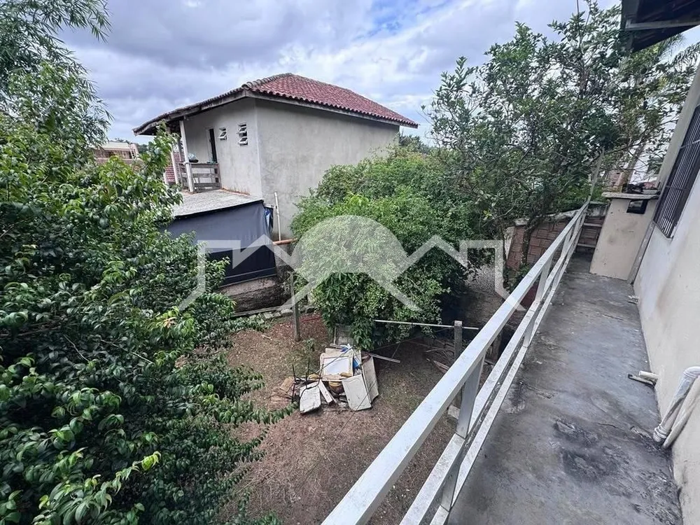 Casa, 6 quartos, 72 m² - Foto 4