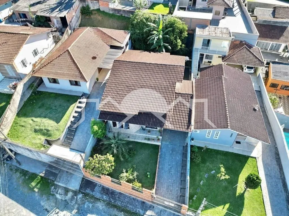Casa, 3 quartos, 131 m² - Foto 2