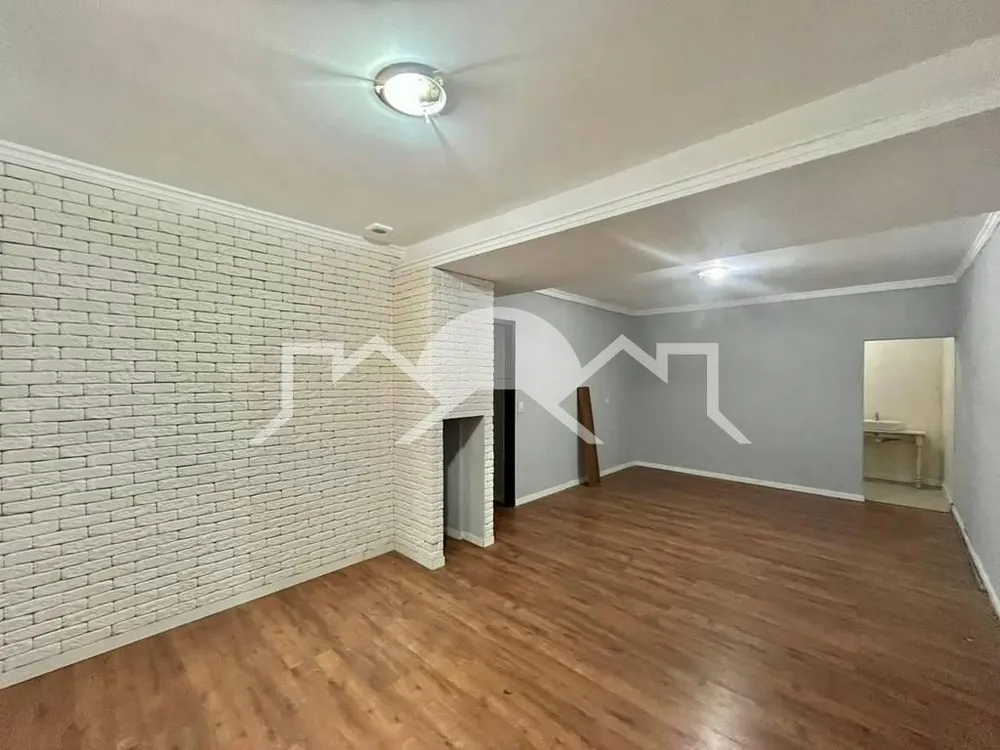 Casa, 3 quartos, 231 m² - Foto 2