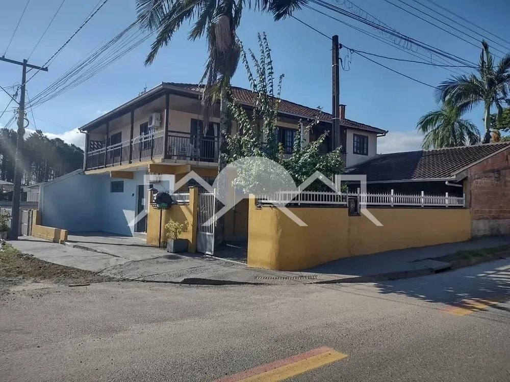 Casa, 3 quartos, 240 m² - Foto 1