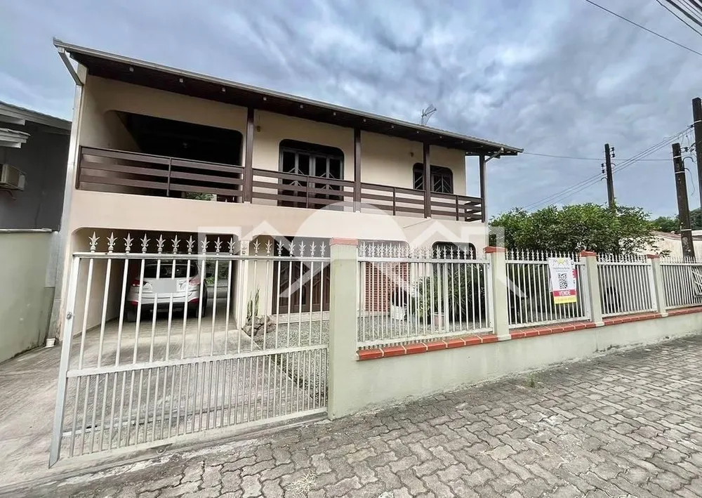 Casa, 3 quartos, 260 m² - Foto 1