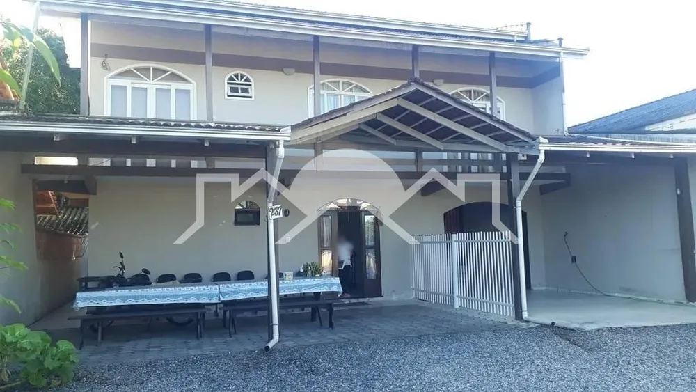 Casa, 5 quartos, 140 m² - Foto 1