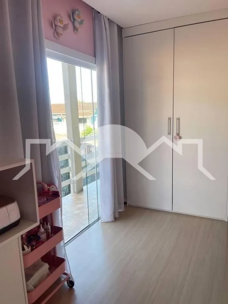 Casa, 6 quartos, 214 m² - Foto 2