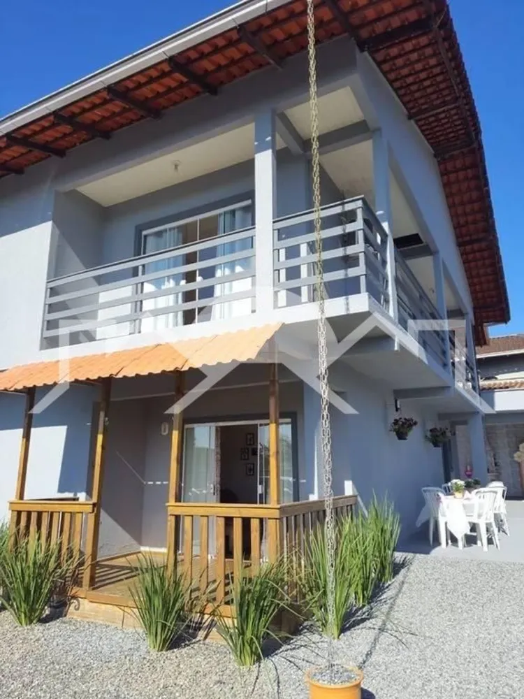 Casa, 6 quartos, 214 m² - Foto 1