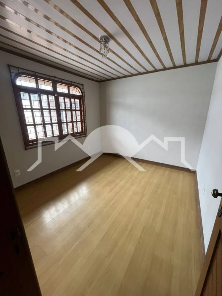 Casa, 3 quartos, 168 m² - Foto 2