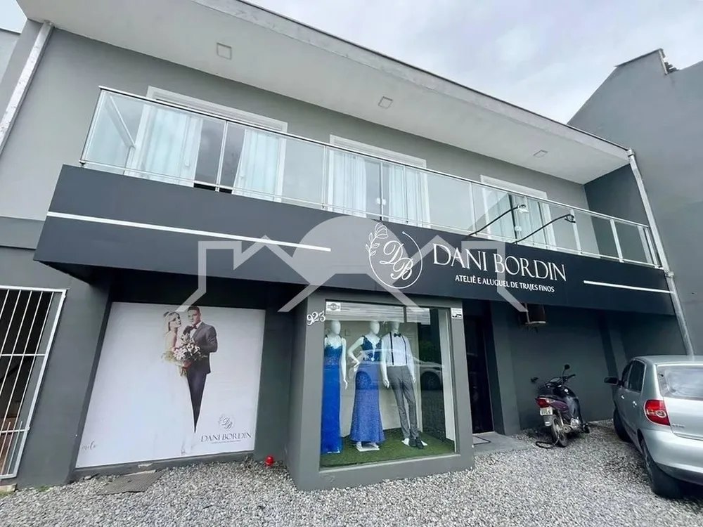 Casa, 6 quartos, 320 m² - Foto 1