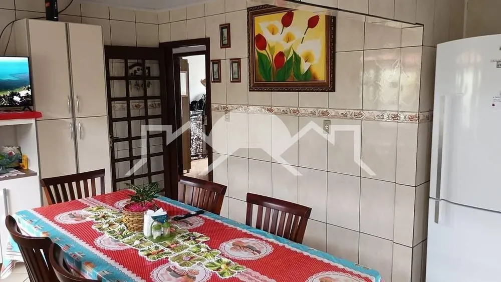 Casa, 3 quartos, 168 m² - Foto 2