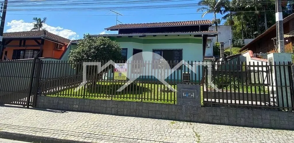 Casa, 4 quartos, 240 m² - Foto 1