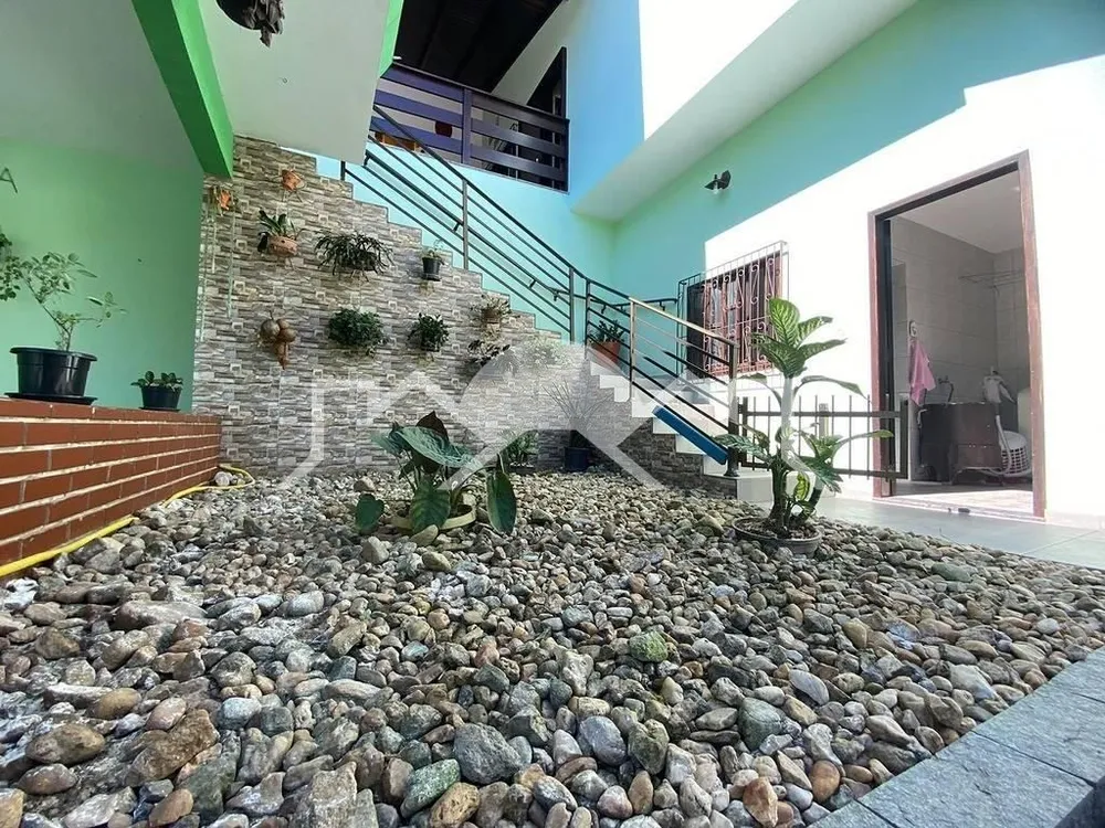 Casa, 4 quartos, 240 m² - Foto 3