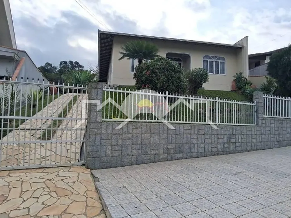 Casa, 3 quartos, 210 m² - Foto 1