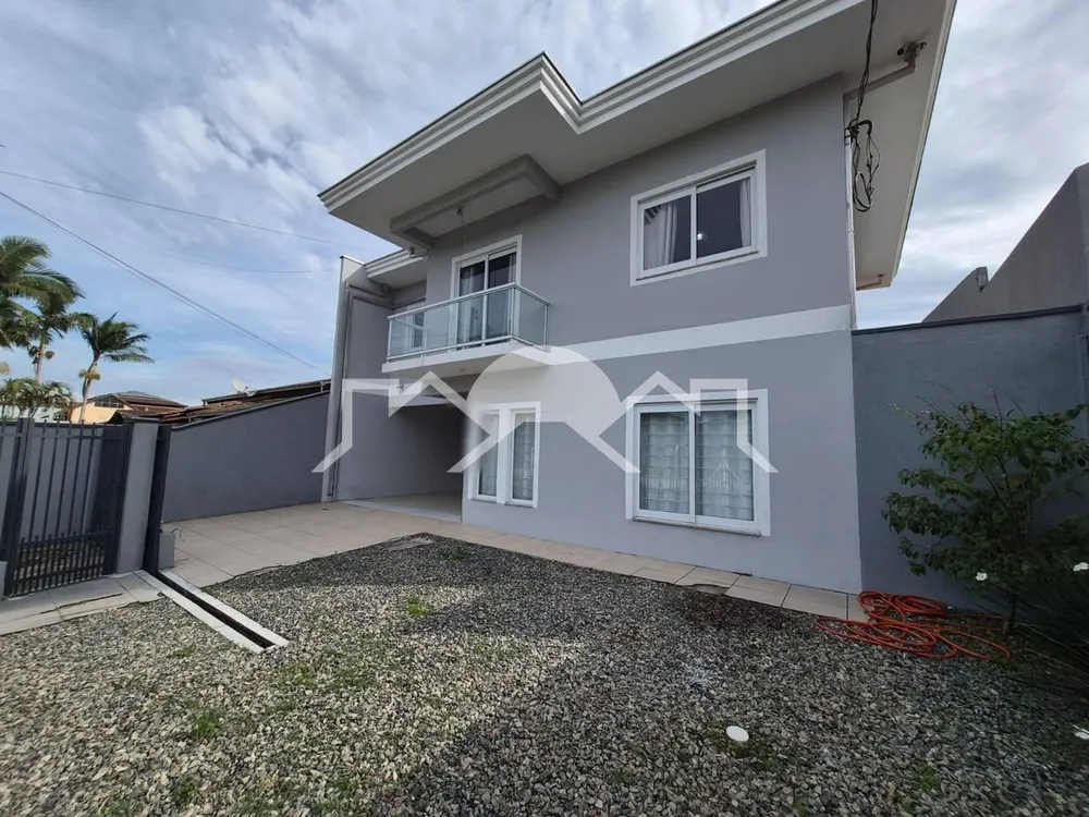 Casa, 2 quartos, 180 m² - Foto 1