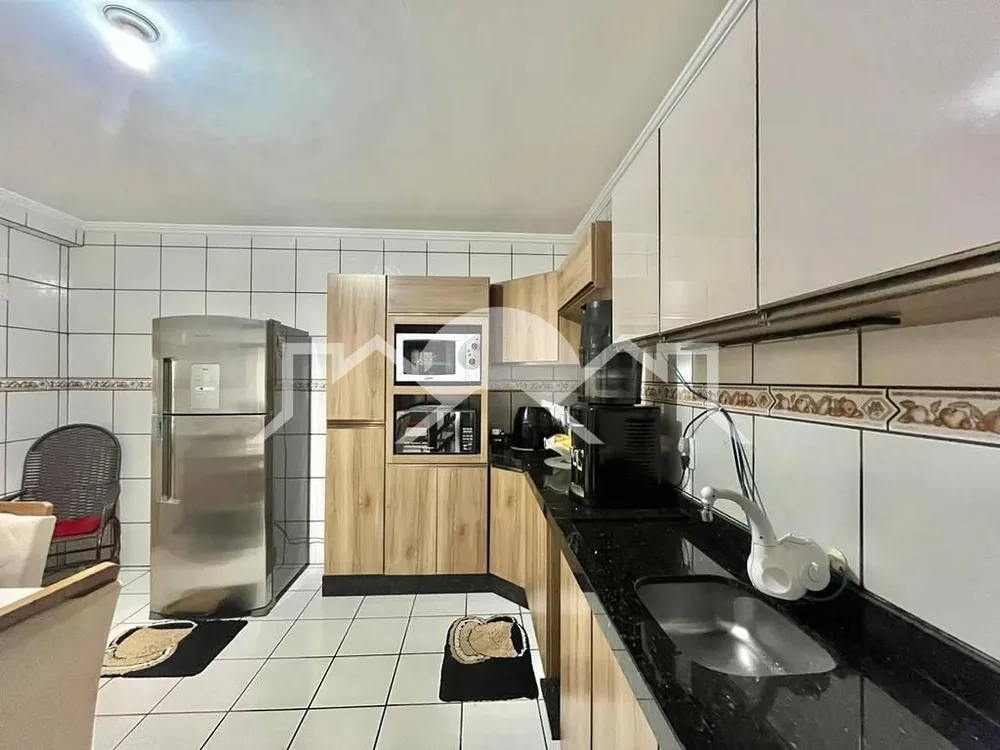 Casa, 3 quartos, 173 m² - Foto 2