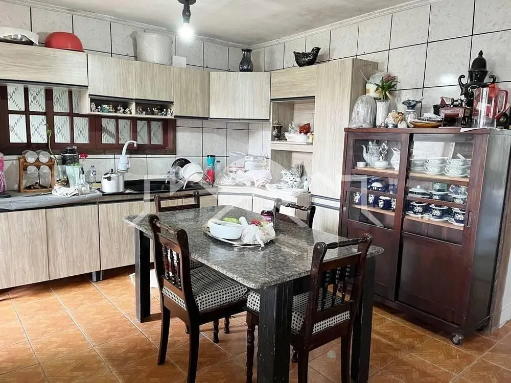 Casa, 3 quartos, 200 m² - Foto 2